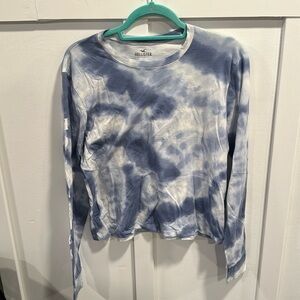 Like new Hollister shirt in blue white tie dye look.